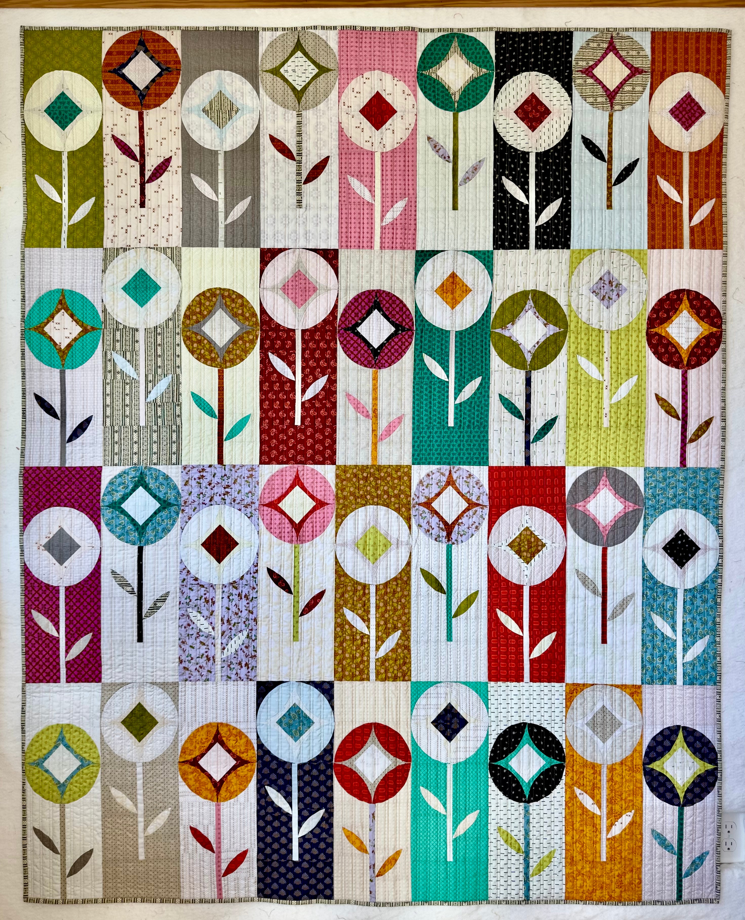 Flower Pop Quilt Kit in Vintage Cloth and Complements