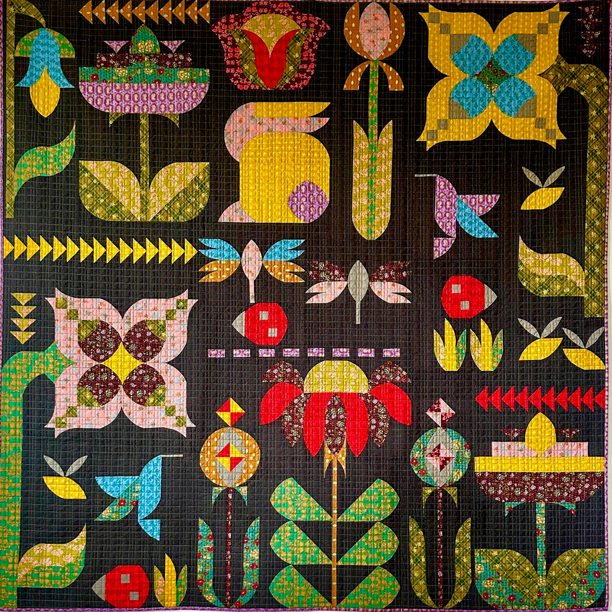 Floral Felicity Quilt Kit with Dark Background